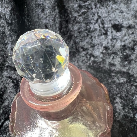 Pink bottle decanter - Picture 6 of 12